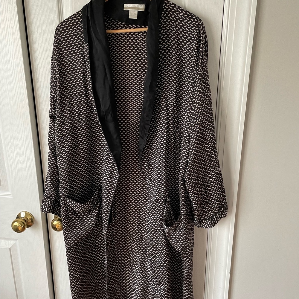 100% Silk Robe Perry Ellis  Sozr Small Medium